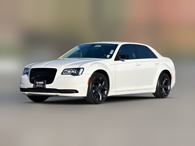 2023 Chrysler 300 Touring