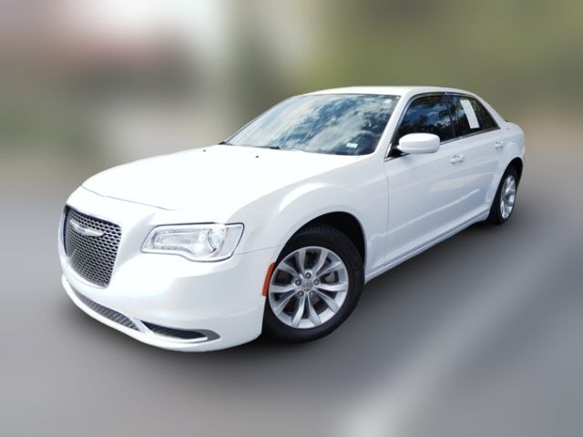 2023 Chrysler 300 Touring