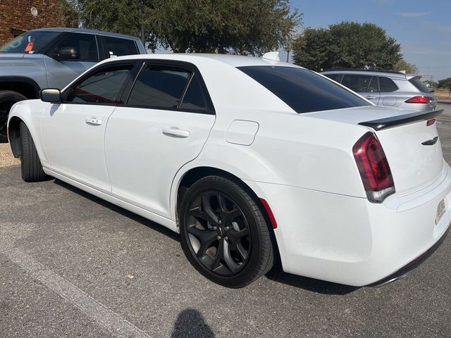 2023 Chrysler 300 Touring