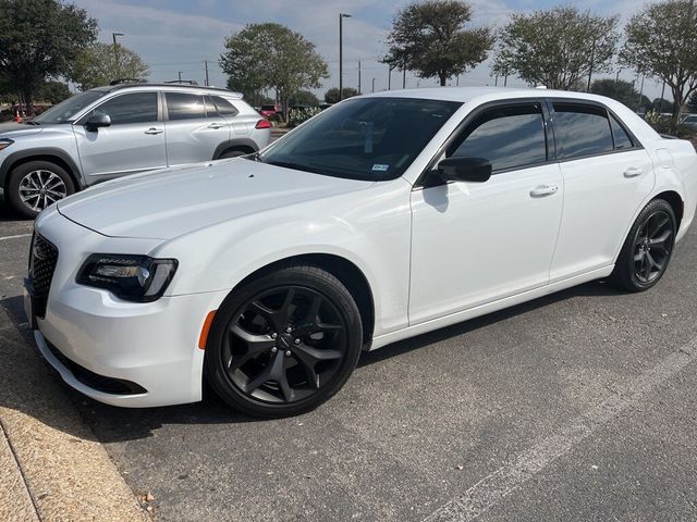 2023 Chrysler 300 Touring