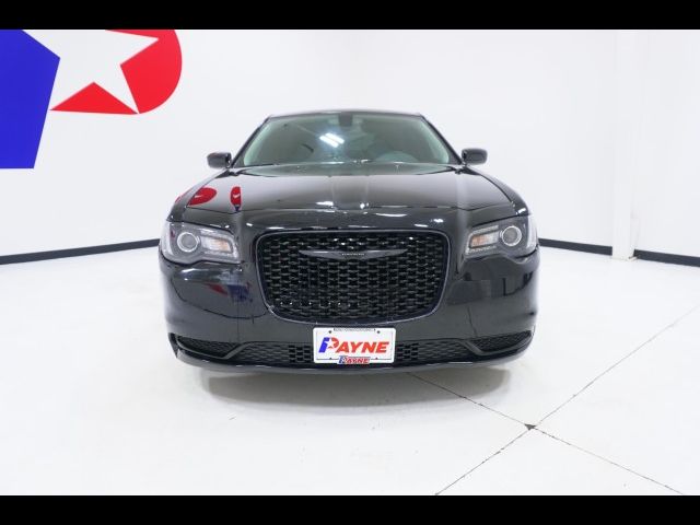 2023 Chrysler 300 Touring