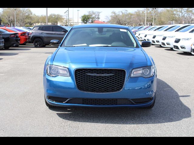 2023 Chrysler 300 Touring