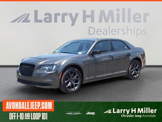 2023 Chrysler 300 Touring