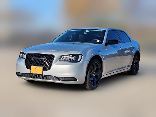 2023 Chrysler 300 Touring