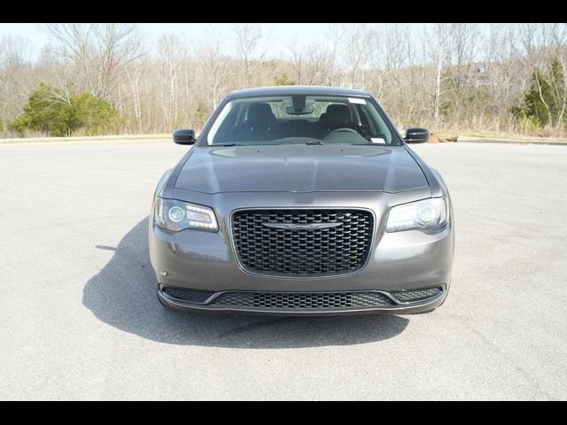 2023 Chrysler 300 Touring