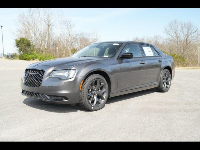 2023 Chrysler 300 Touring