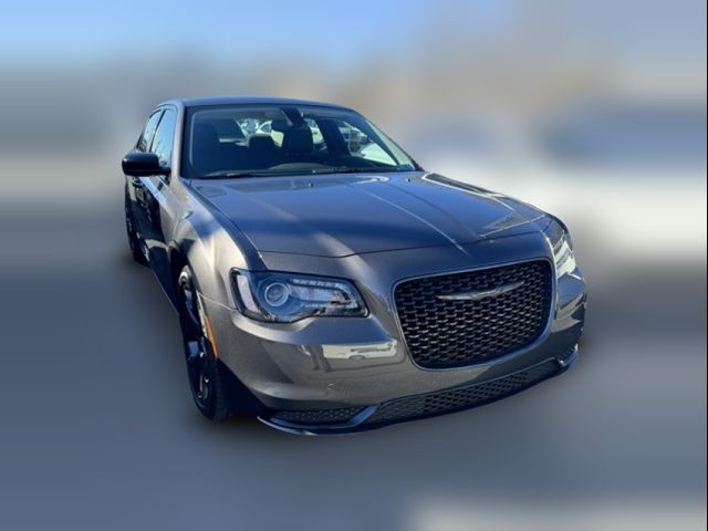 2023 Chrysler 300 Touring