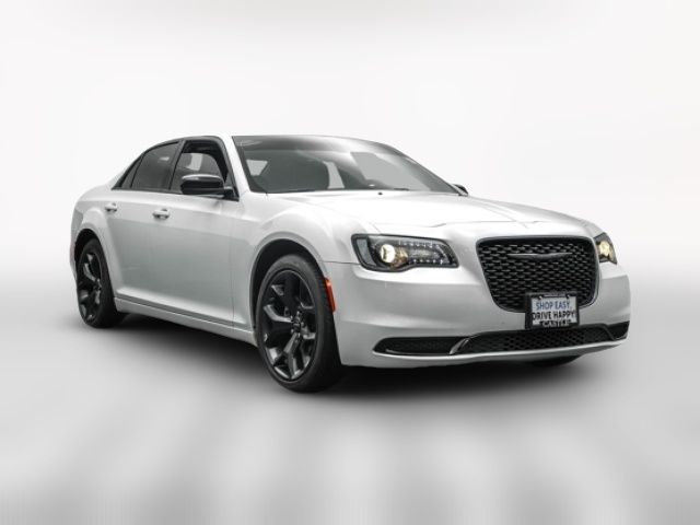 2023 Chrysler 300 Touring