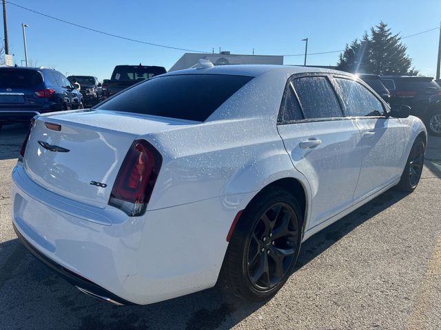 2023 Chrysler 300 Touring