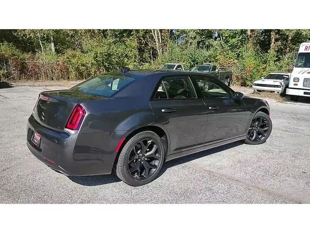 2023 Chrysler 300 Touring