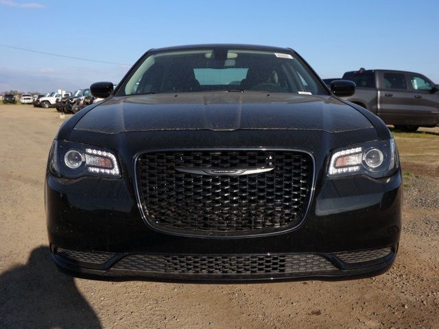 2023 Chrysler 300 Touring