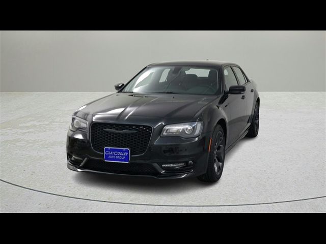 2023 Chrysler 300 Touring