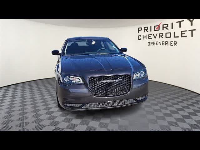 2023 Chrysler 300 Touring