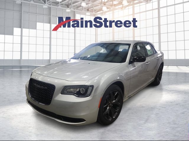 2023 Chrysler 300 Touring