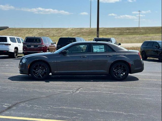 2023 Chrysler 300 Touring