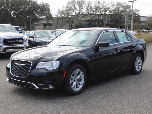 2023 Chrysler 300 Touring