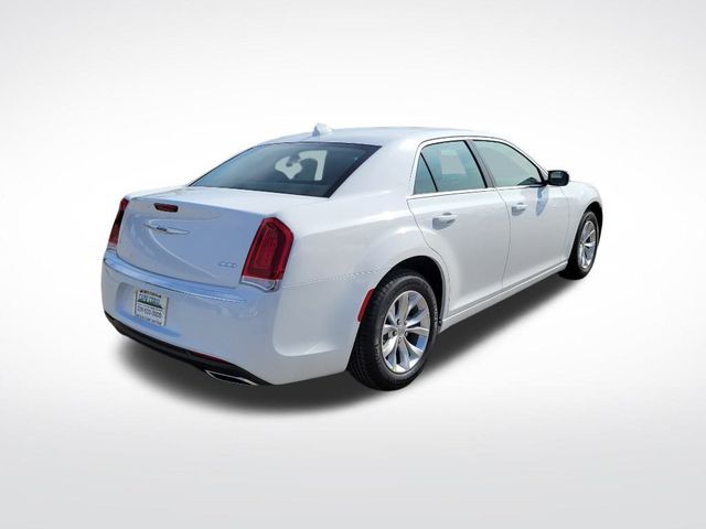 2023 Chrysler 300 Touring