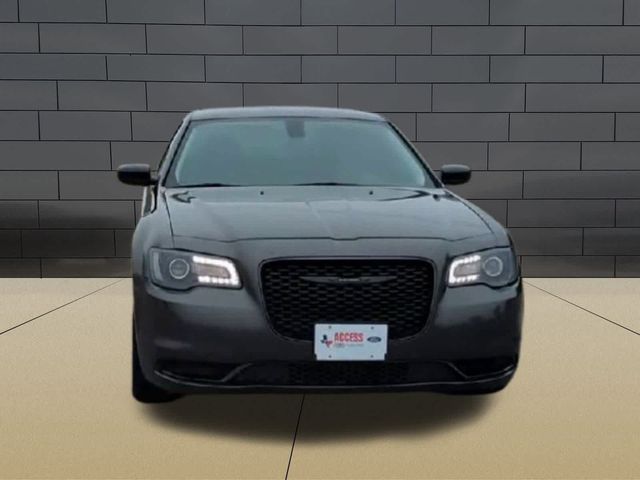 2023 Chrysler 300 Touring