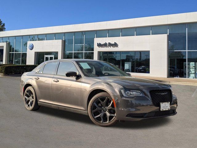 2023 Chrysler 300 Touring
