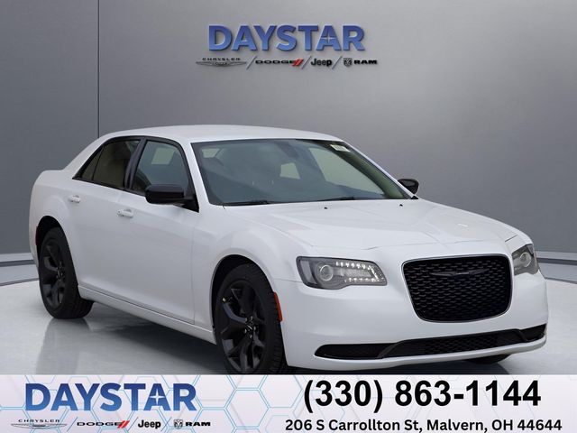 2023 Chrysler 300 Touring