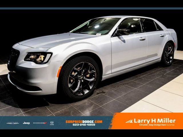 2023 Chrysler 300 Touring