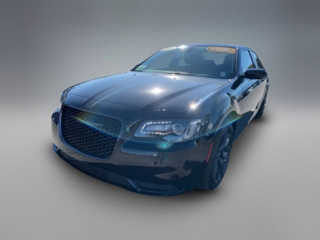 2023 Chrysler 300 Touring