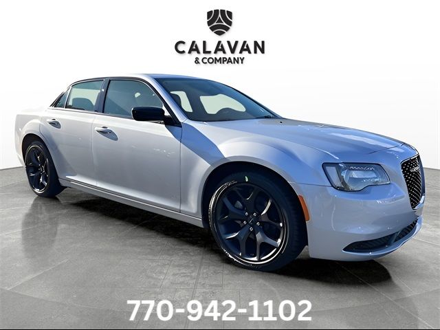 2023 Chrysler 300 Touring