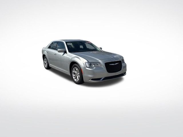 2023 Chrysler 300 Touring