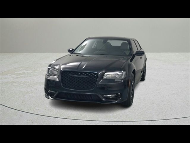 2023 Chrysler 300 Touring L