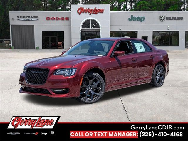 2023 Chrysler 300 Touring L