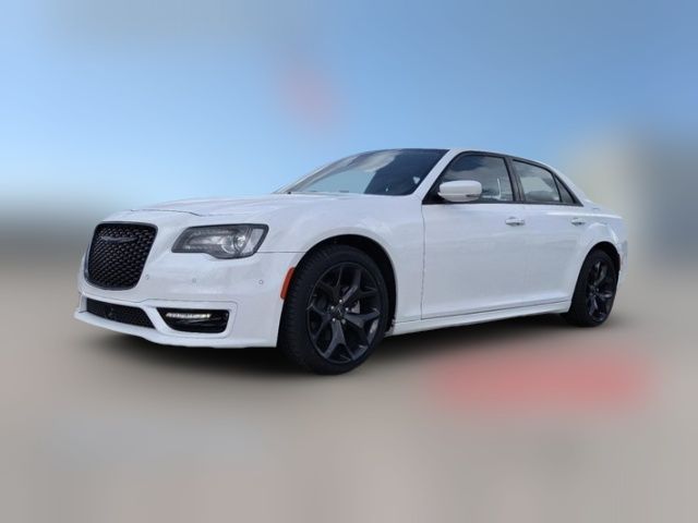 2023 Chrysler 300 Touring L