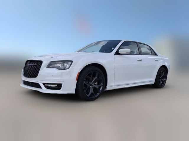 2023 Chrysler 300 Touring L