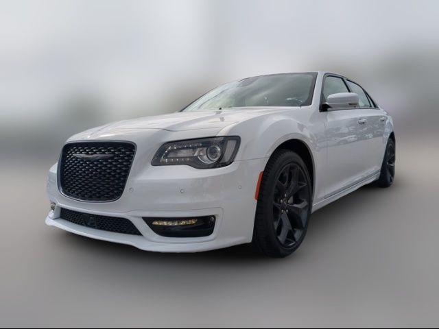 2023 Chrysler 300 Touring L