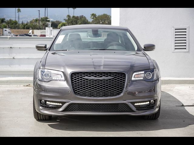 2023 Chrysler 300 Touring L