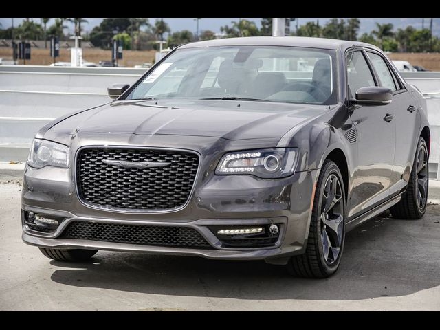 2023 Chrysler 300 Touring L