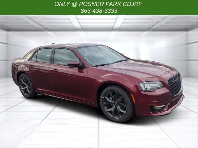 2023 Chrysler 300 Touring L