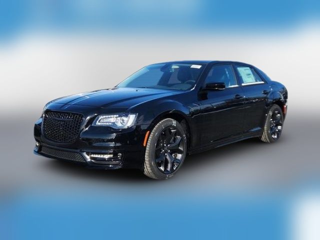 2023 Chrysler 300 Touring L