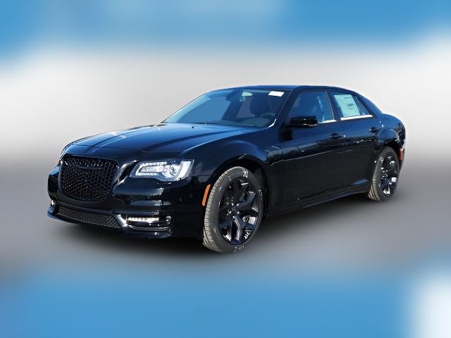 2023 Chrysler 300 Touring L