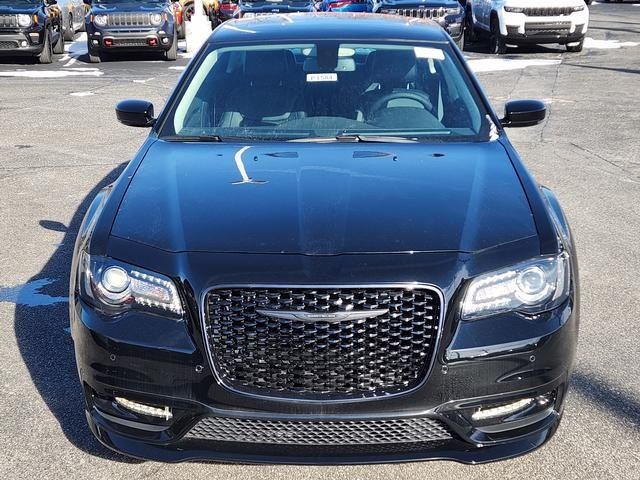 2023 Chrysler 300 Touring L