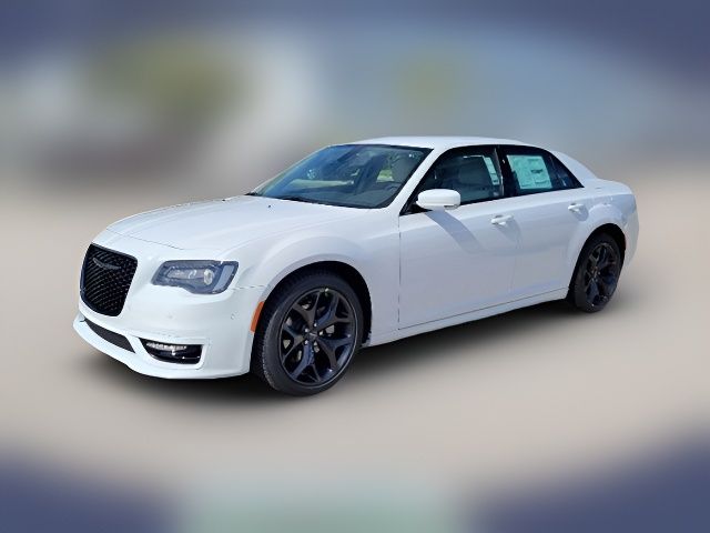 2023 Chrysler 300 Touring L