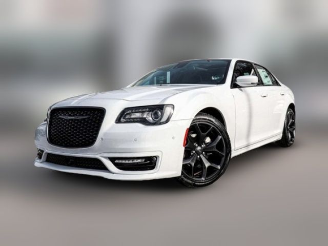 2023 Chrysler 300 Touring L