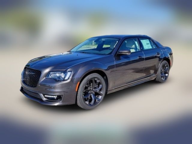 2023 Chrysler 300 Touring L