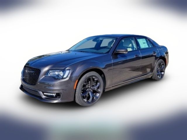 2023 Chrysler 300 Touring L