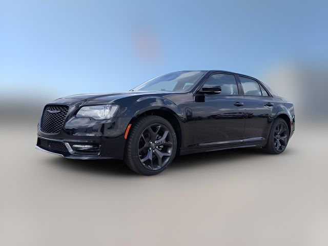 2023 Chrysler 300 Touring L