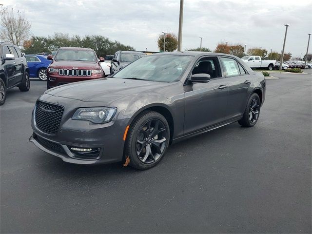 2023 Chrysler 300 Touring L