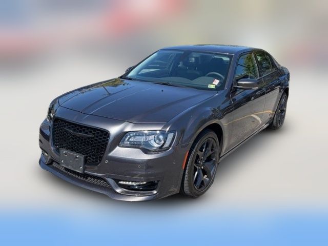 2023 Chrysler 300 Touring L