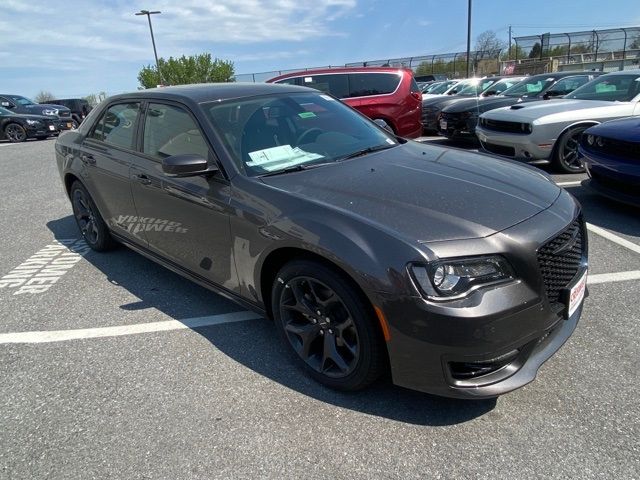 2023 Chrysler 300 Touring L