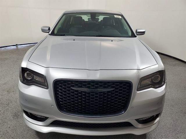 2023 Chrysler 300 Touring L