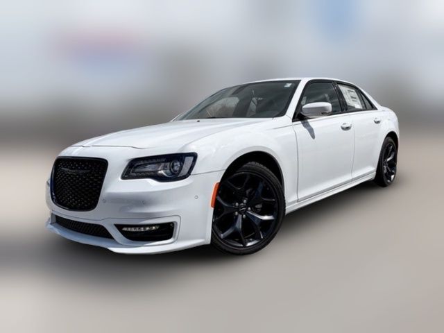 2023 Chrysler 300 Touring L