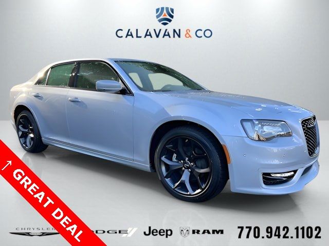 2023 Chrysler 300 Touring L